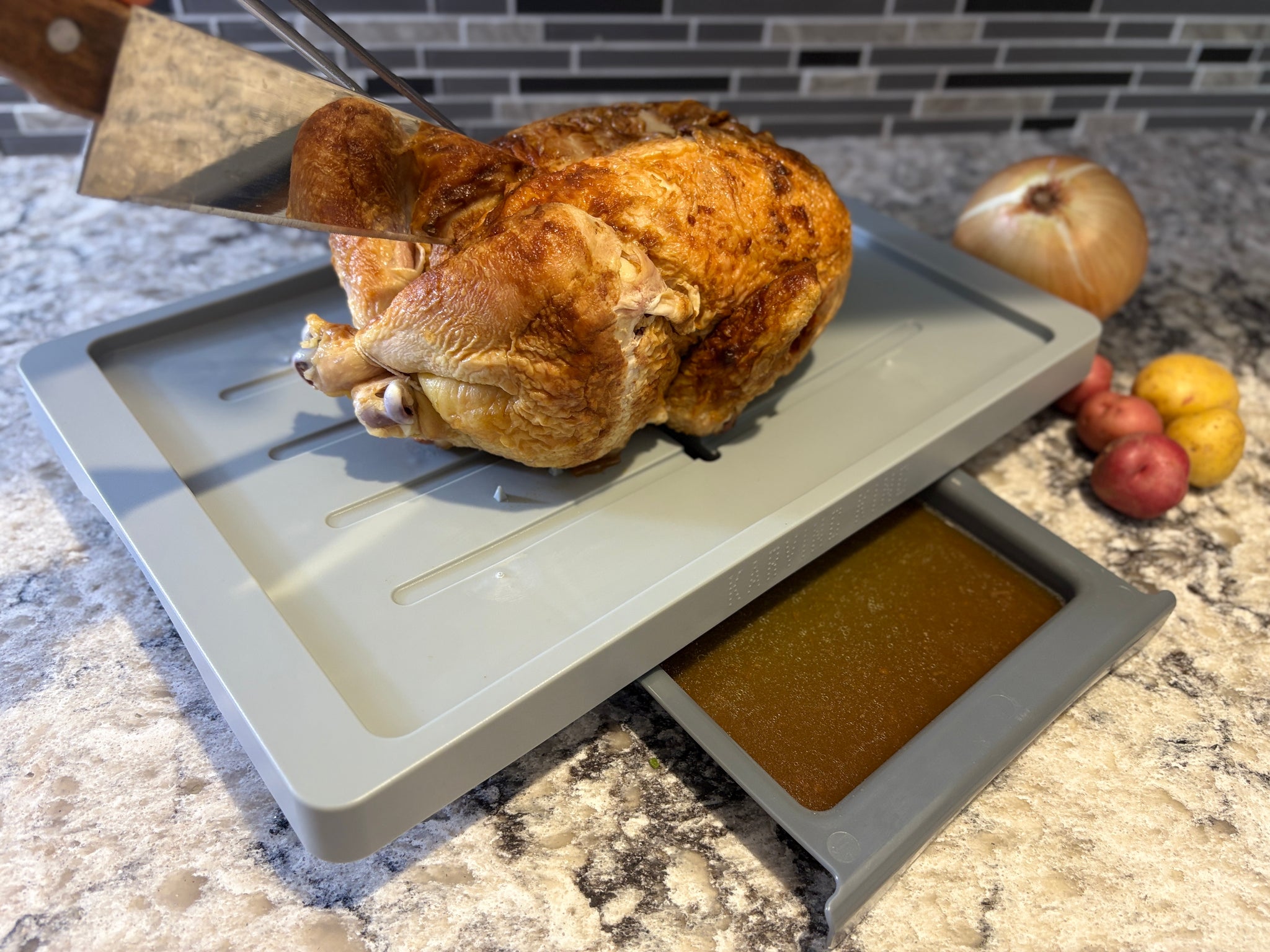 Karving King Plus - Meal Prep System With Removable Cutting Board