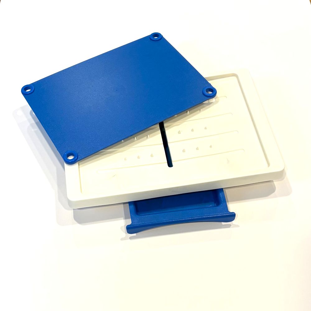 Karving King Plus - Meal Prep System With Removable Cutting Board